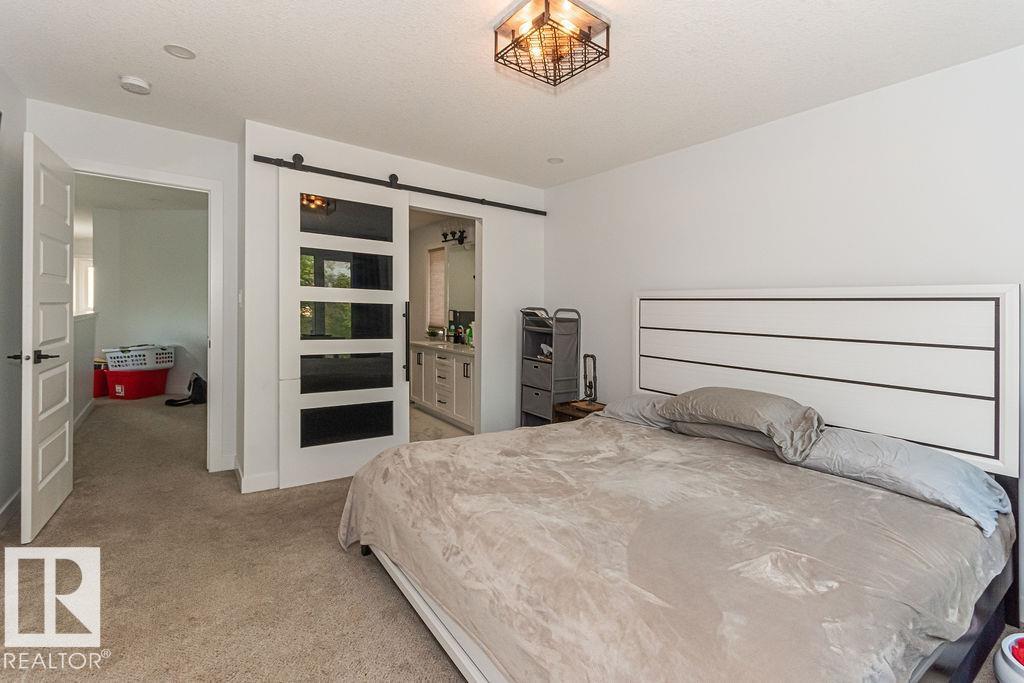 Photo 31 of 9740 152 St Nw, Edmonton AB