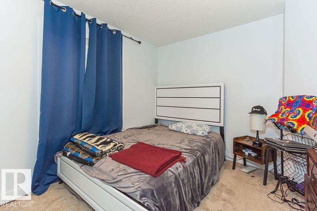 Photo 34 of 9740 152 St Nw, Edmonton AB