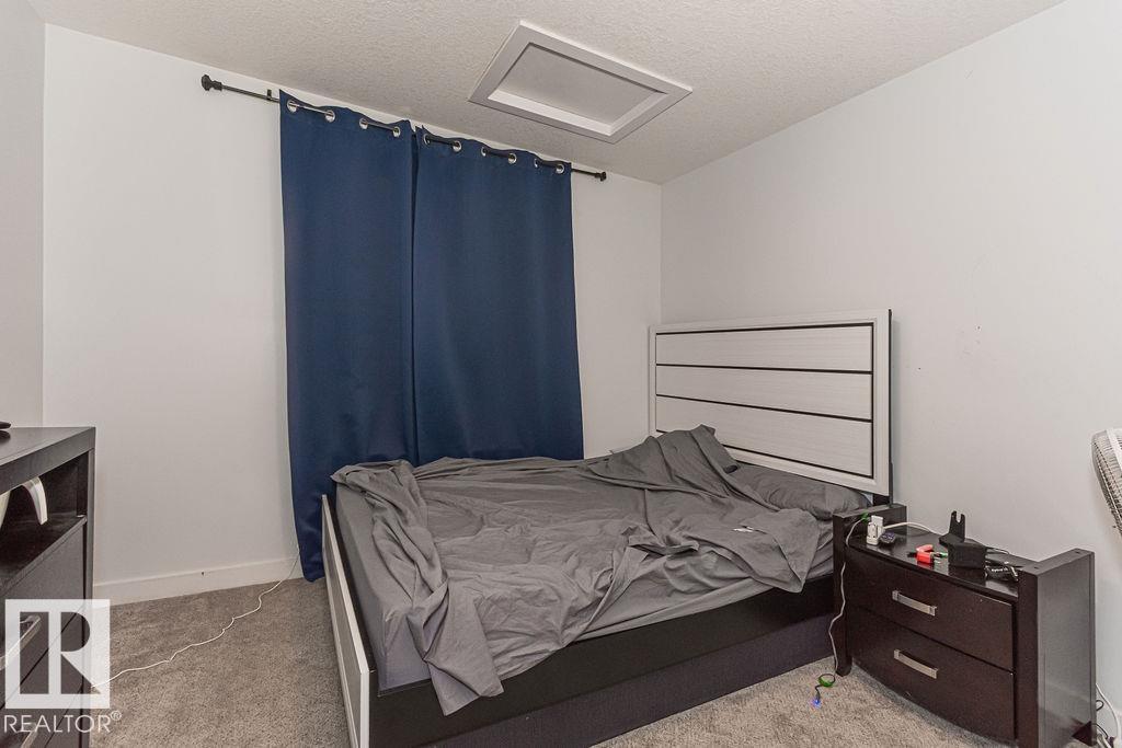 Photo 37 of 9740 152 St Nw, Edmonton AB
