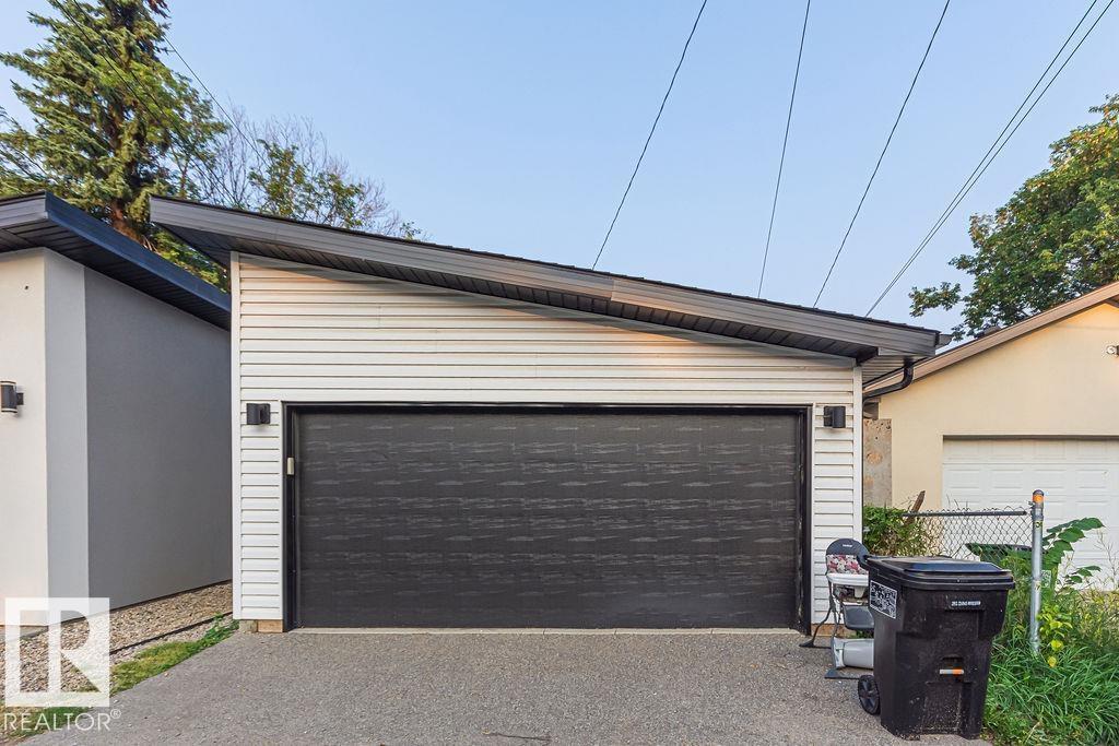 Photo 53 of 9740 152 St Nw, Edmonton AB