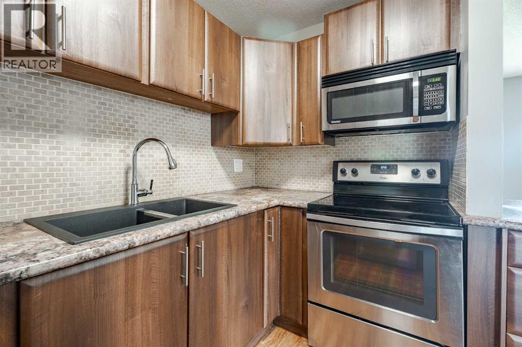 Photo 10 of 224 Jensen Drive Ne, Airdrie AB