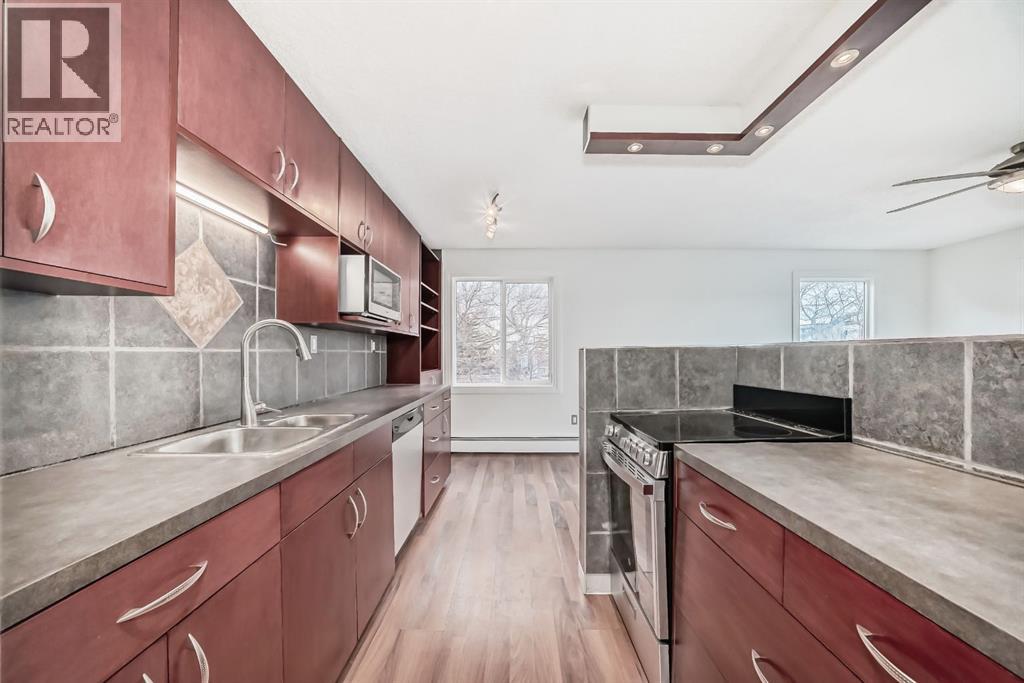 Photo 8 of 41 2414 14 A Street Sw, Calgary AB