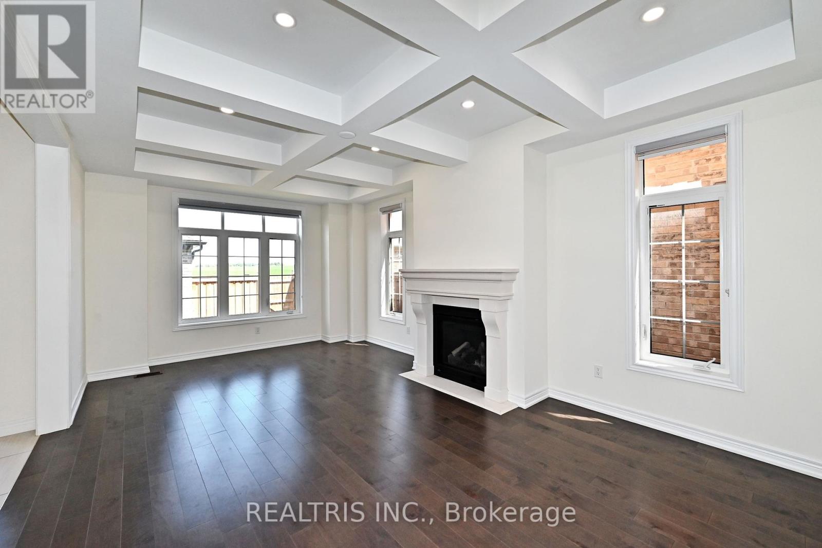 Photo 13 of 35 Gordon Landon Drive, Markham ON