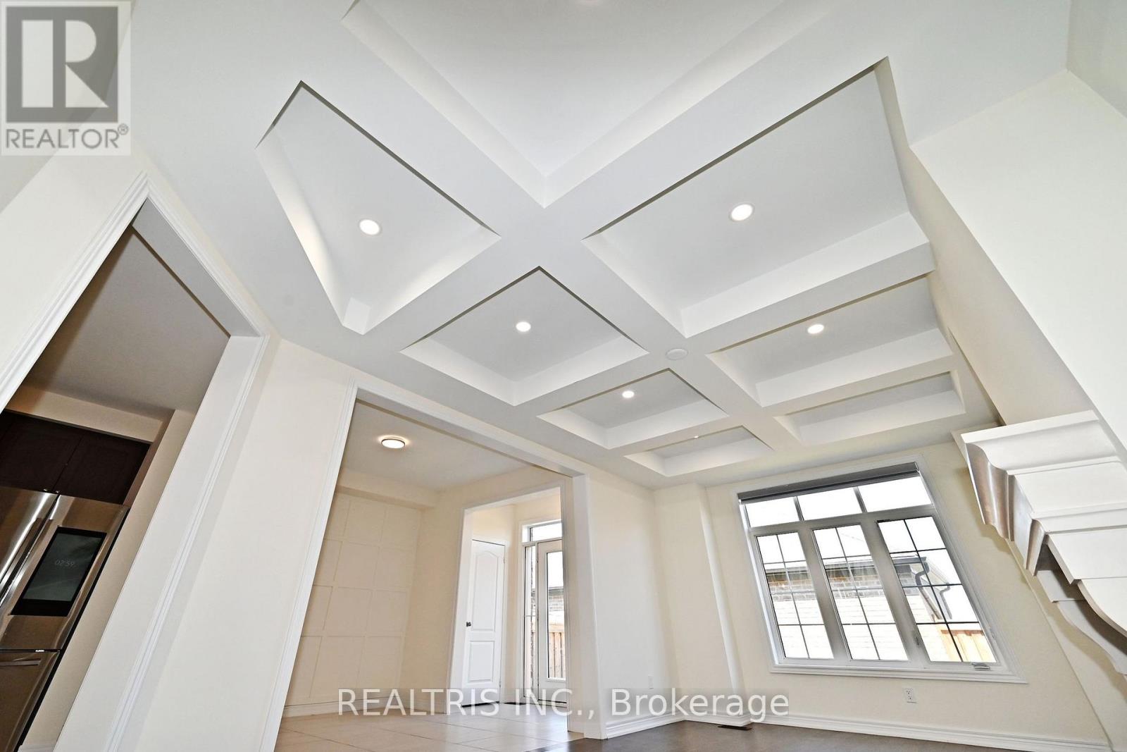 Photo 15 of 35 Gordon Landon Drive, Markham ON