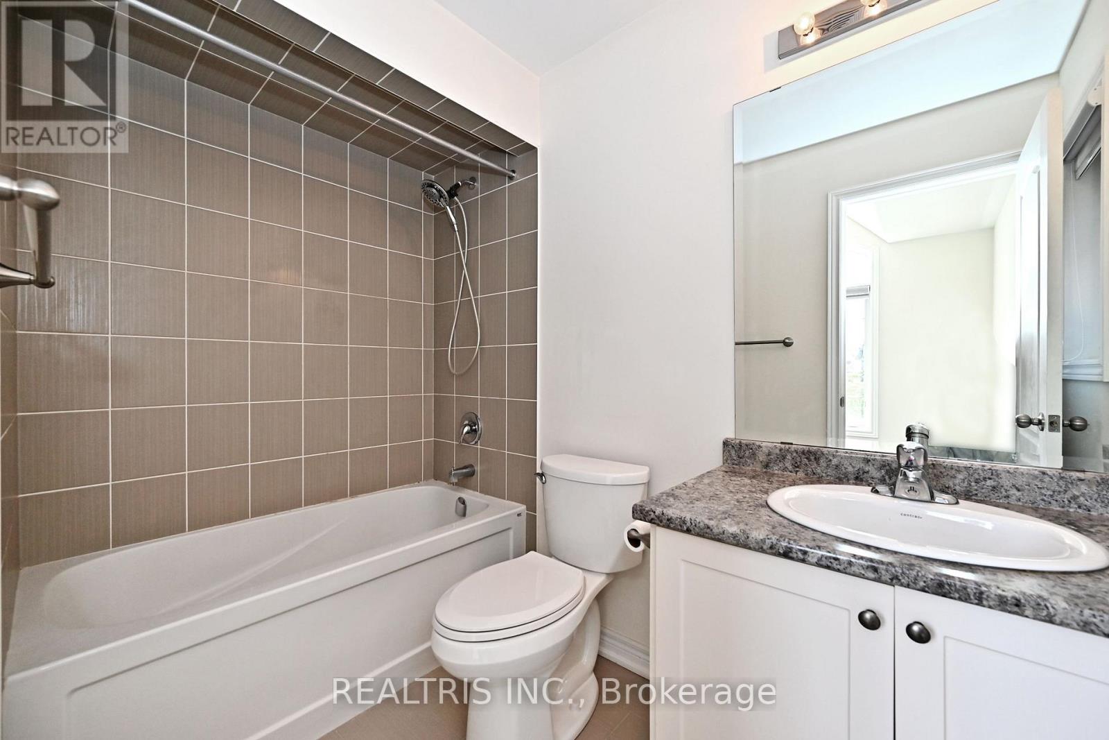Photo 27 of 35 Gordon Landon Drive, Markham ON