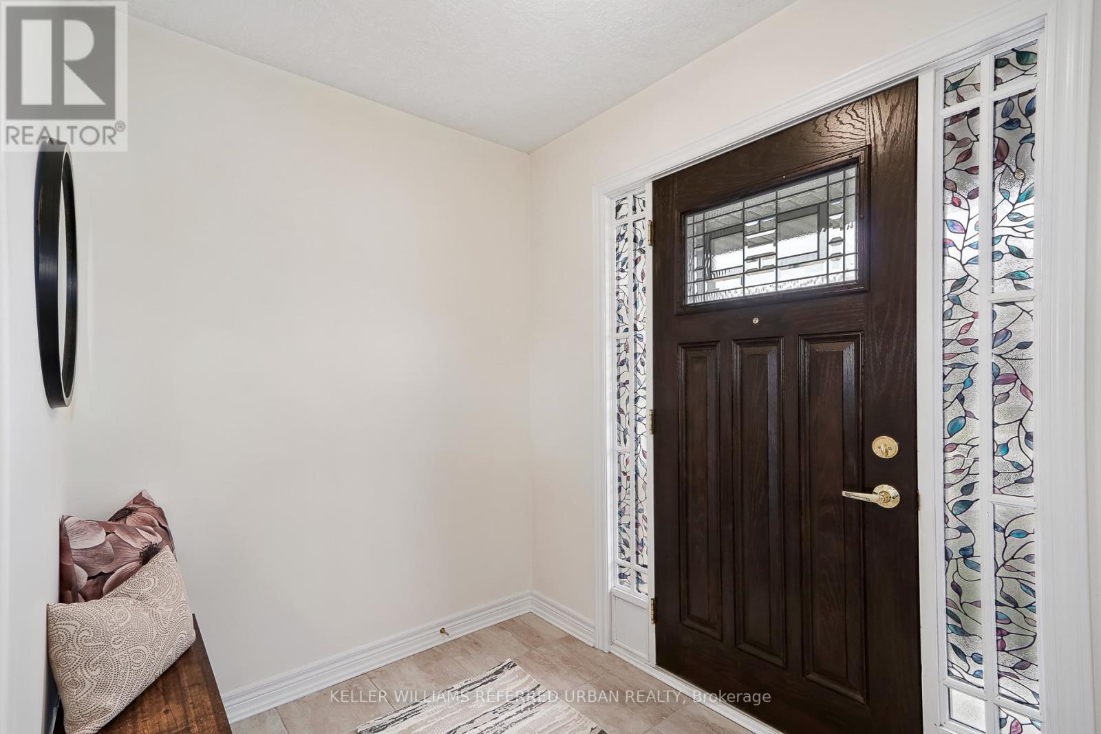 Photo 3 of 14 Foley Crescent, Collingwood ON