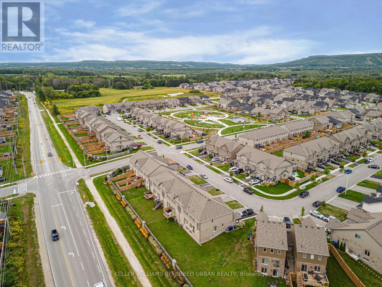 Photo 35 of 14 Foley Crescent, Collingwood ON