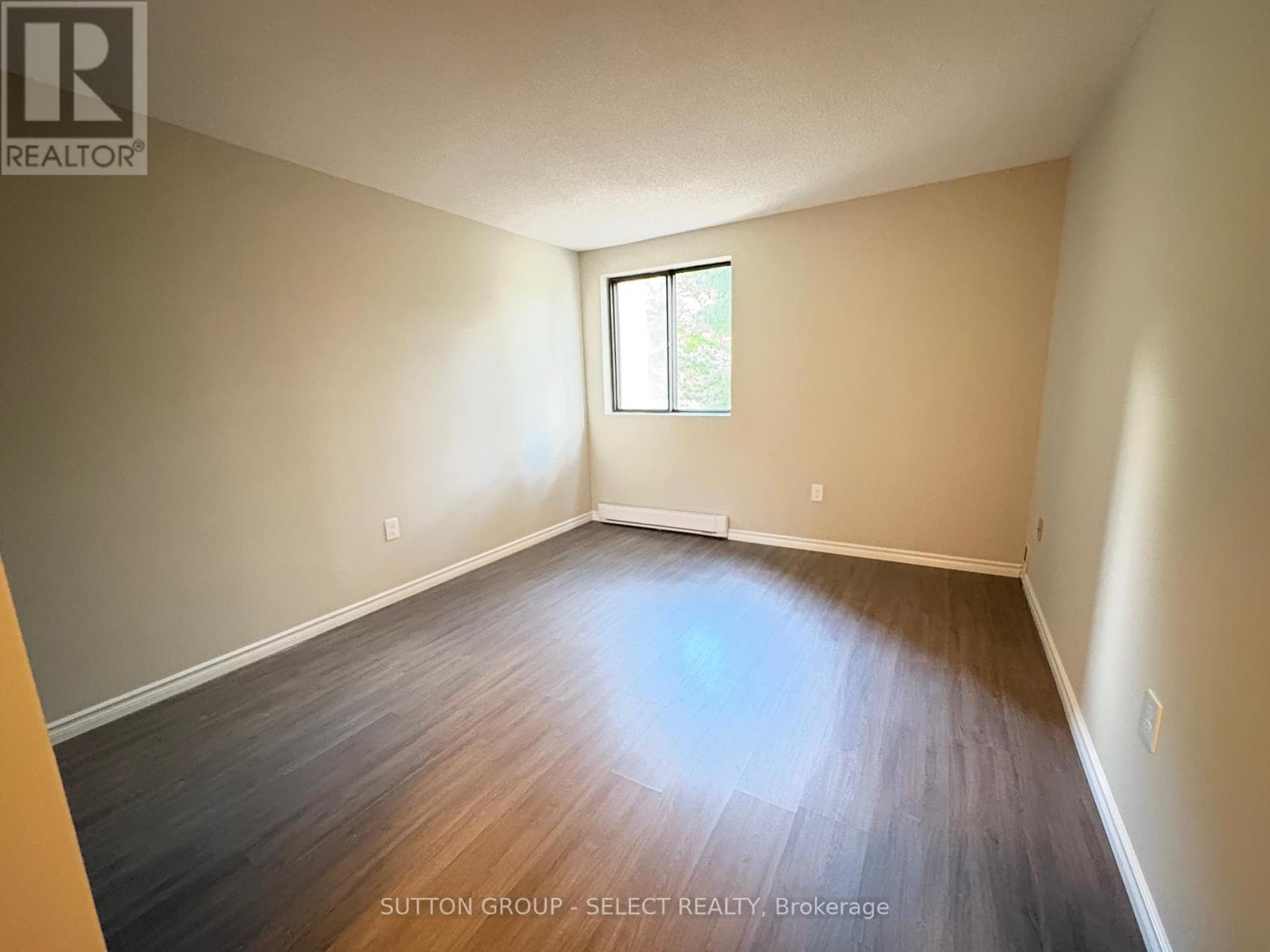 Photo 19 of 111 1600 Adelaide Street N, London North ON