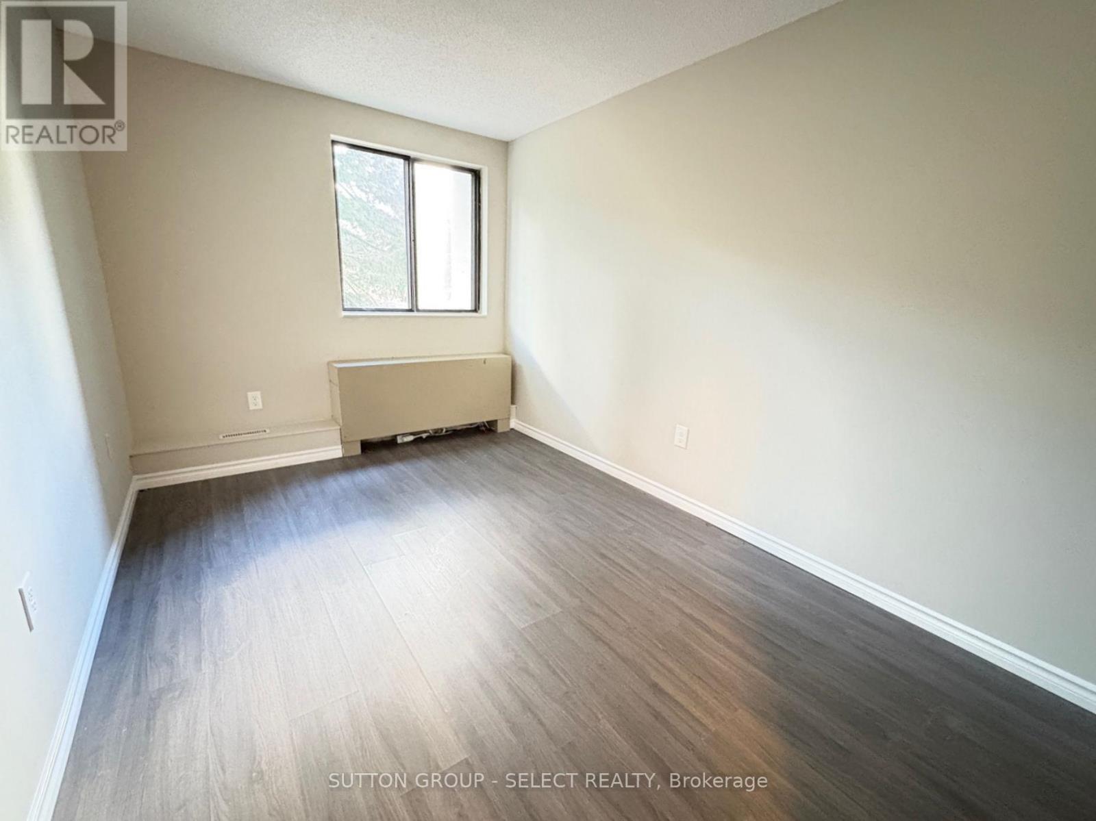 Photo 17 of 111 1600 Adelaide Street N, London North ON