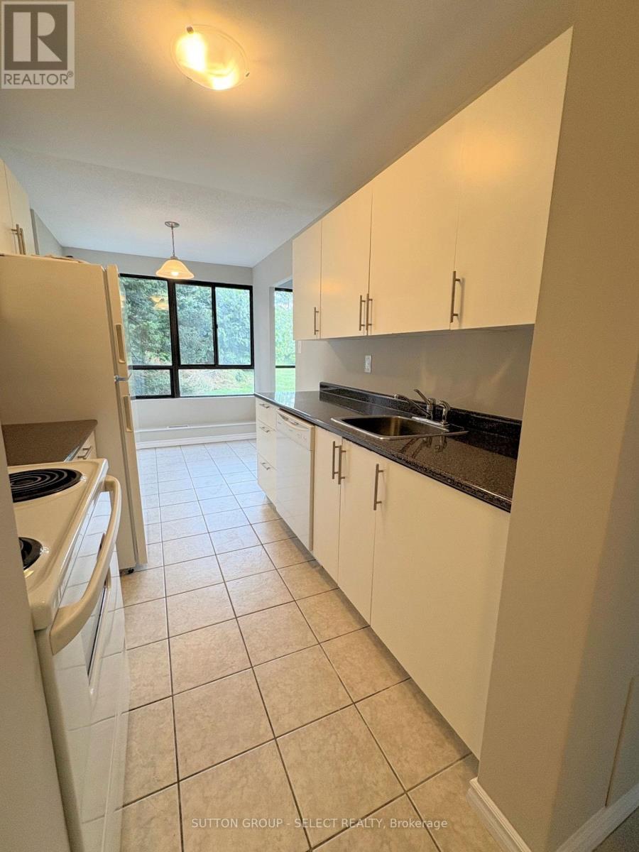 Photo 5 of 111 1600 Adelaide Street N, London North ON