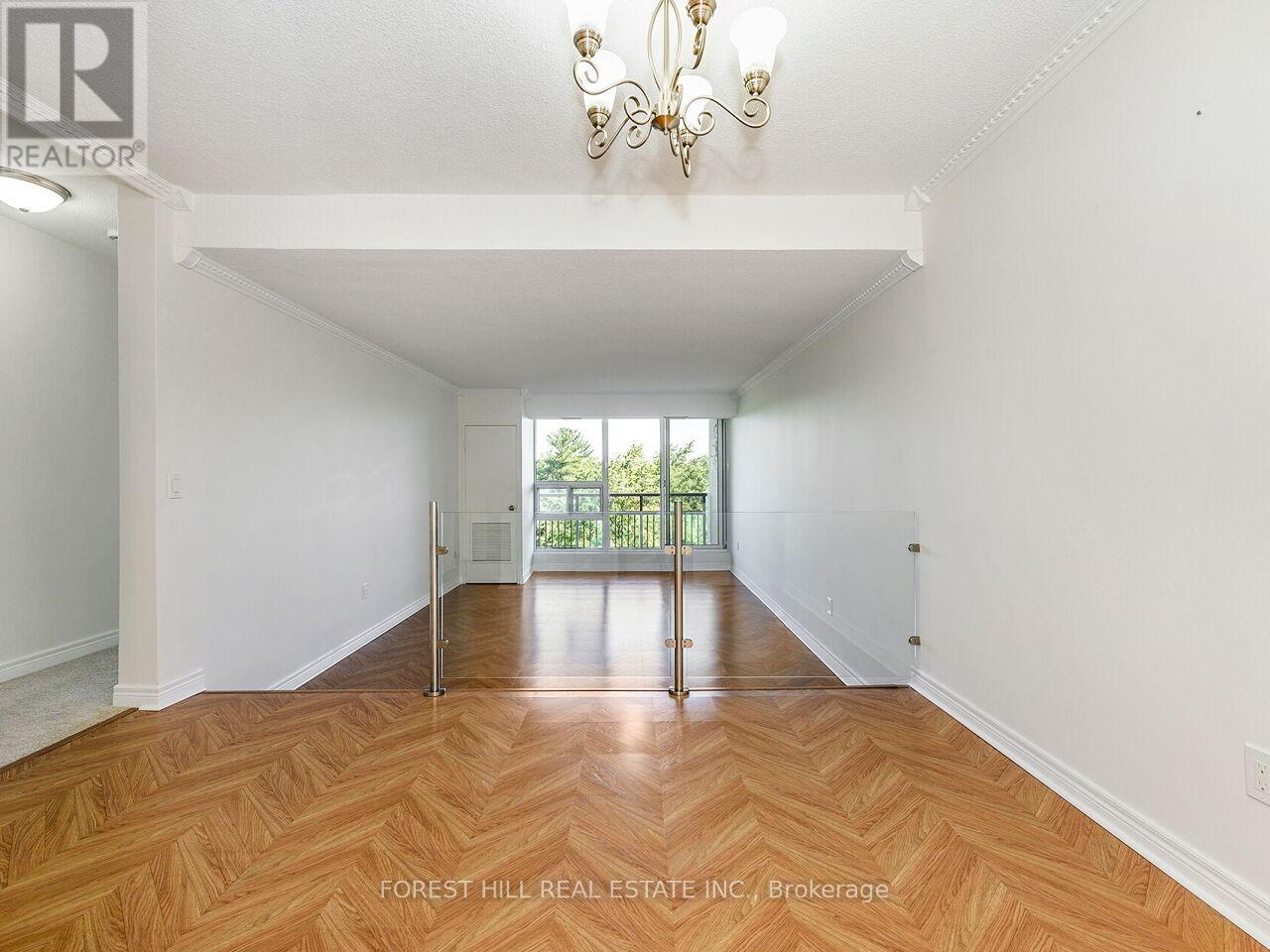 Photo 13 of 608 1359 White Oak Boulevard E, Oakville ON