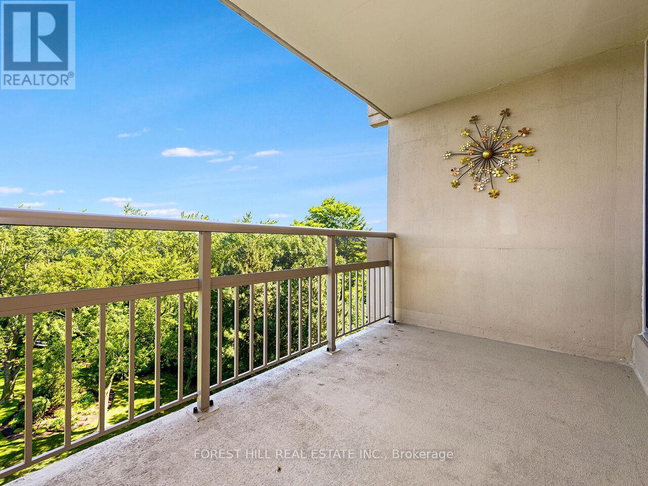 Photo 19 of 608 1359 White Oak Boulevard E, Oakville ON