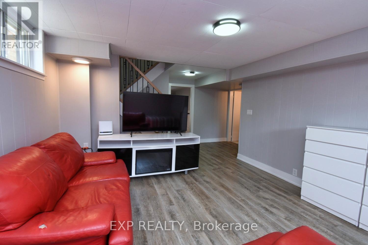 Photo 21 of 179 Willowridge Road, Toronto ON