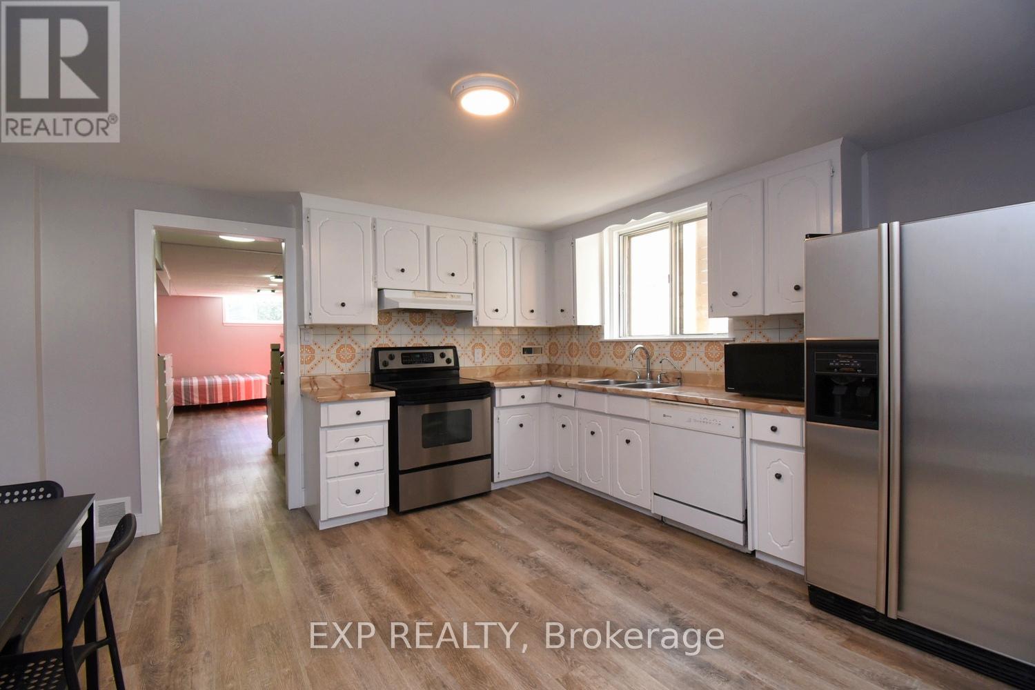 Photo 24 of 179 Willowridge Road, Toronto ON