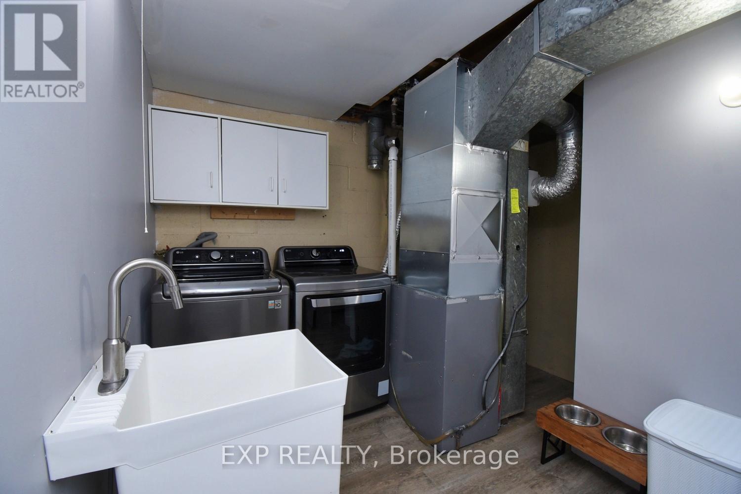 Photo 25 of 179 Willowridge Road, Toronto ON