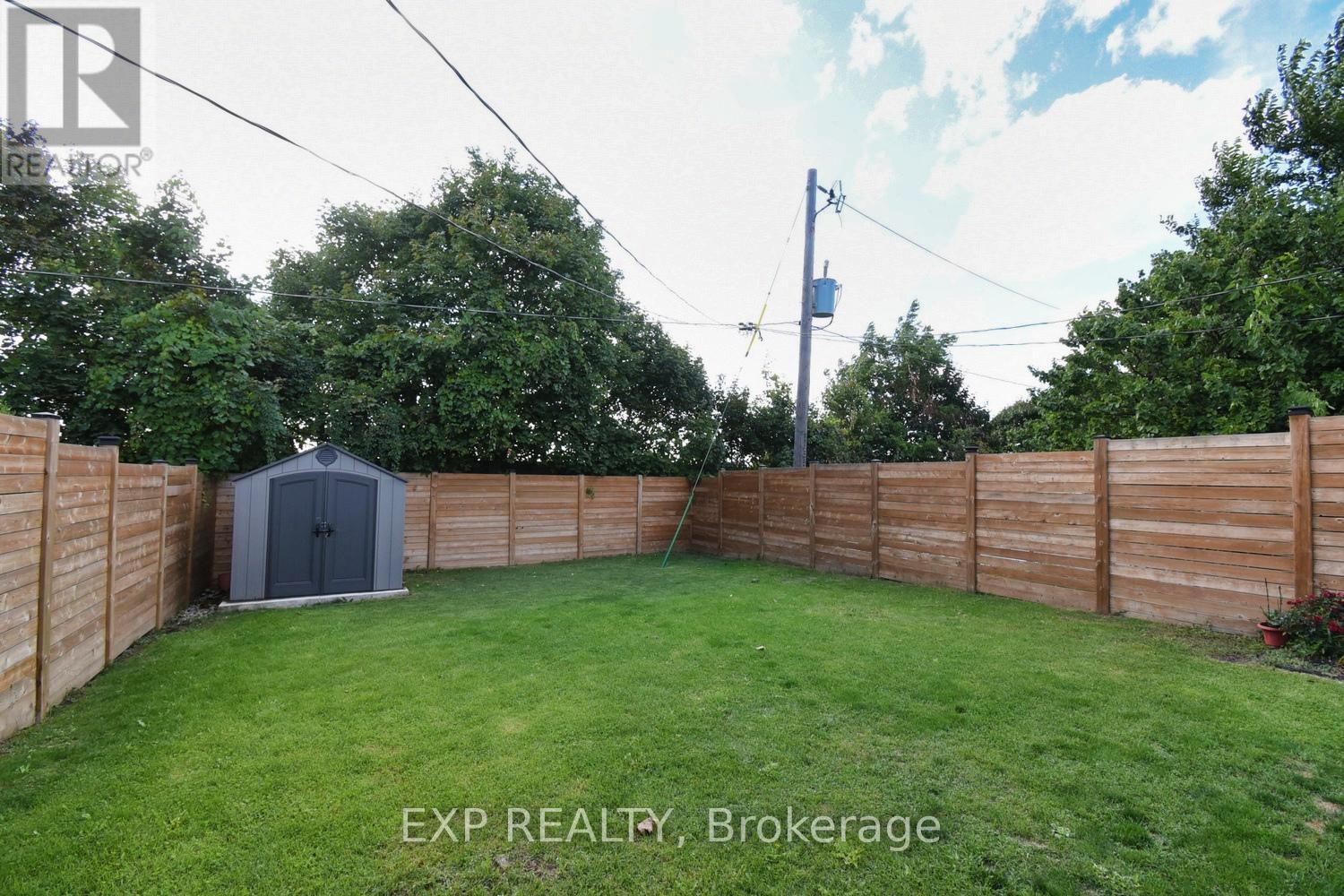 Photo 31 of 179 Willowridge Road, Toronto ON