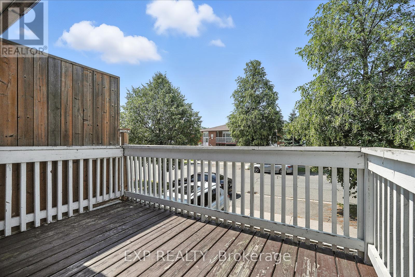 Photo 14 of 387 Archdekin Drive, Brampton ON