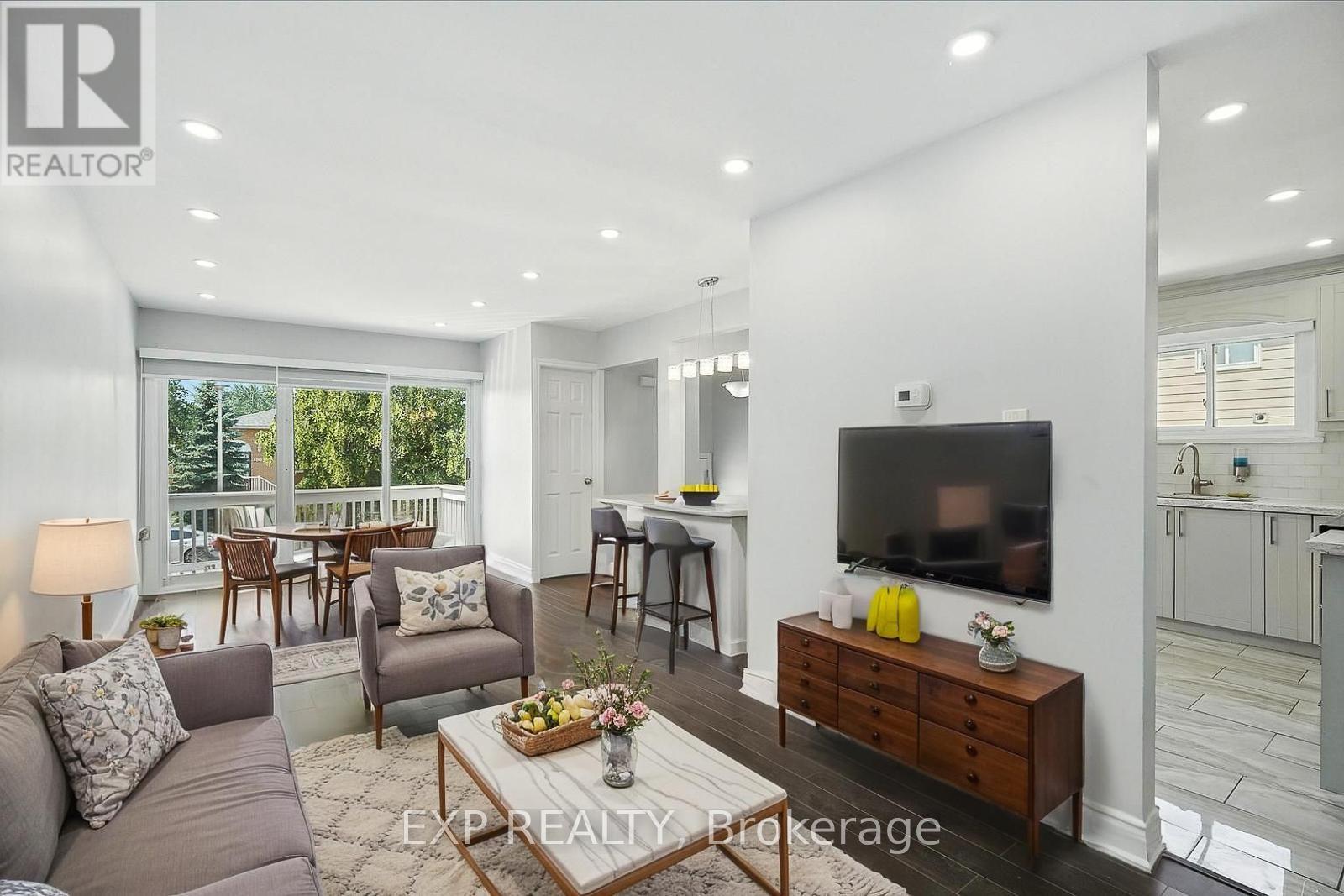 Photo 5 of 387 Archdekin Drive, Brampton ON