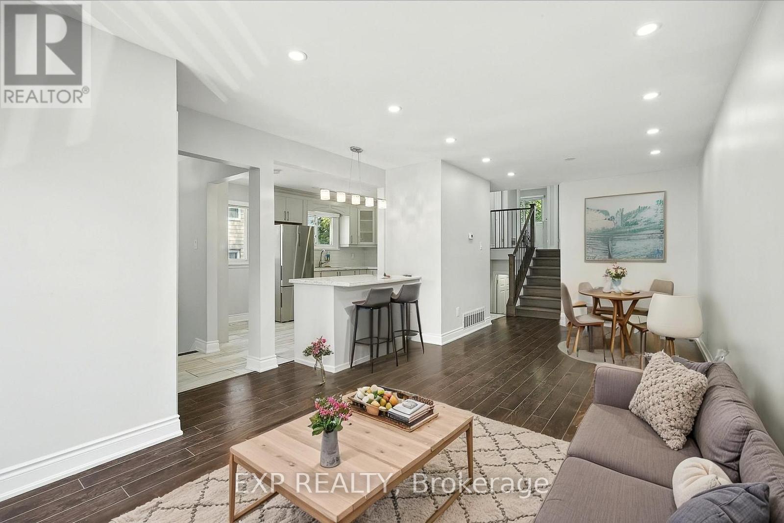Photo 7 of 387 Archdekin Drive, Brampton ON
