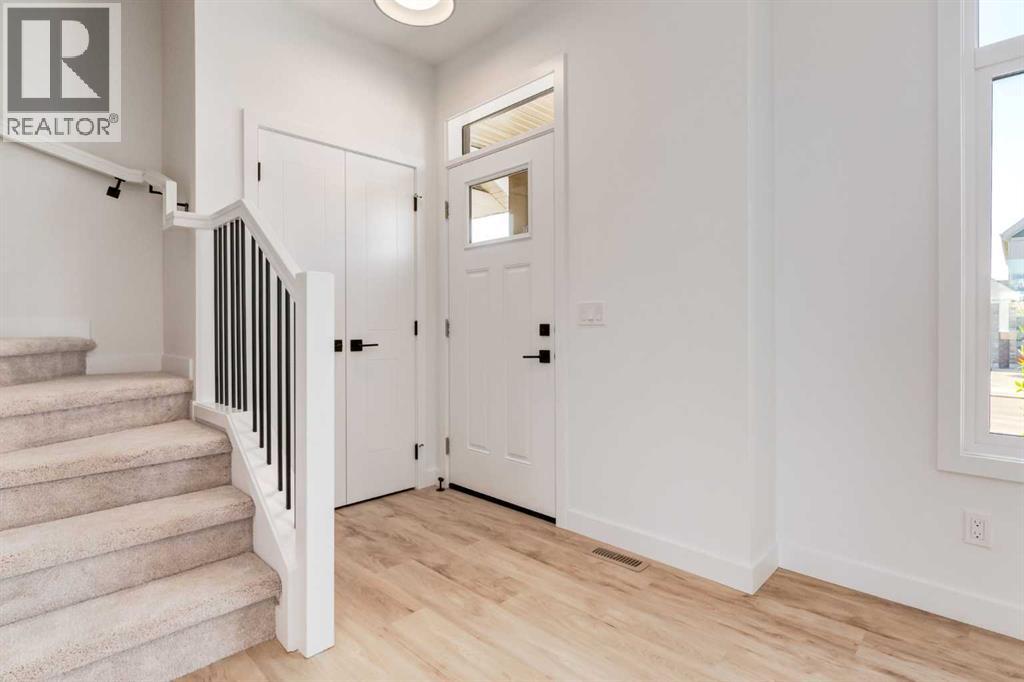 Photo 2 of 96 Heartwood Lane Se, Calgary AB