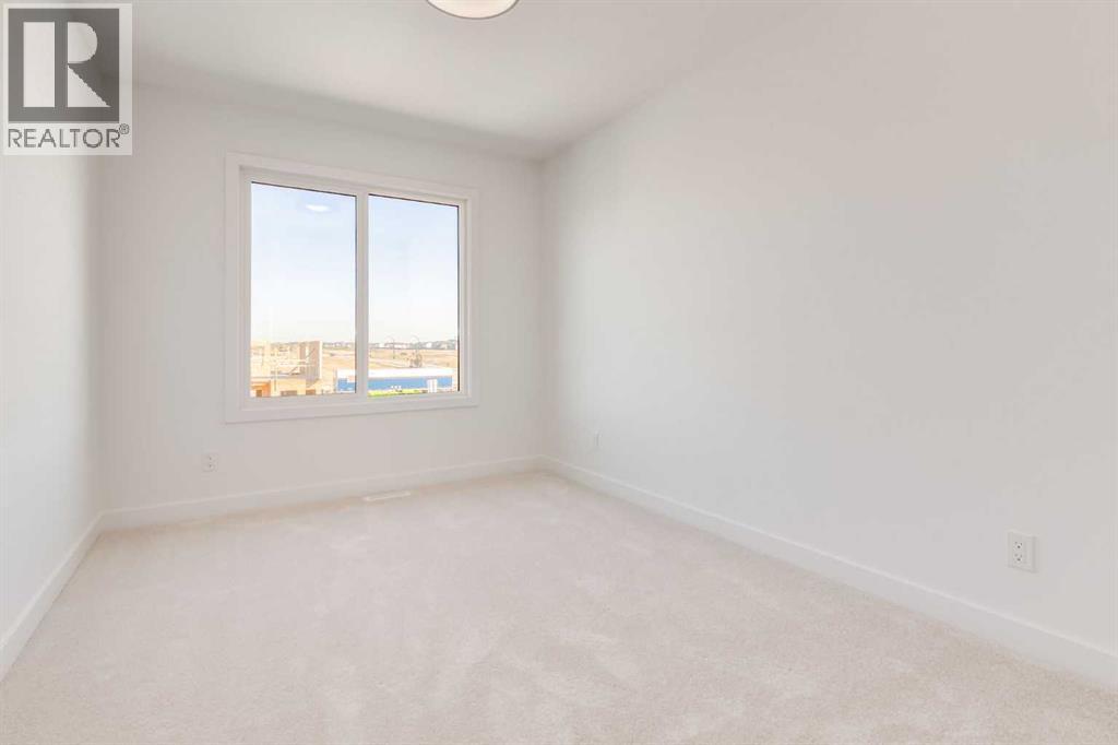 Photo 25 of 96 Heartwood Lane Se, Calgary AB