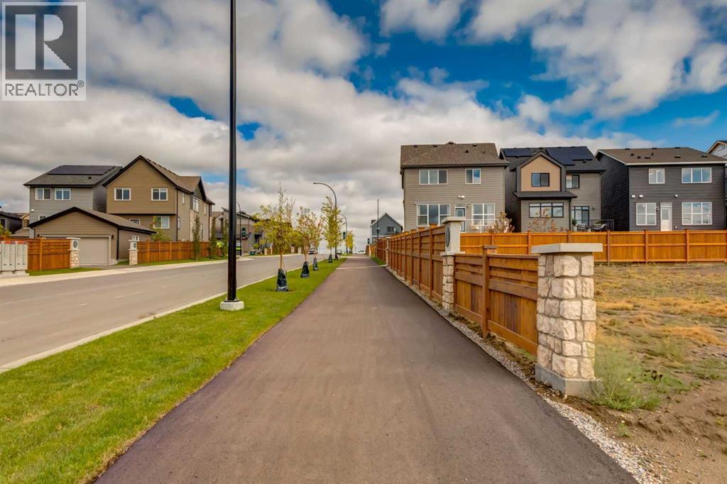 Photo 40 of 96 Heartwood Lane Se, Calgary AB