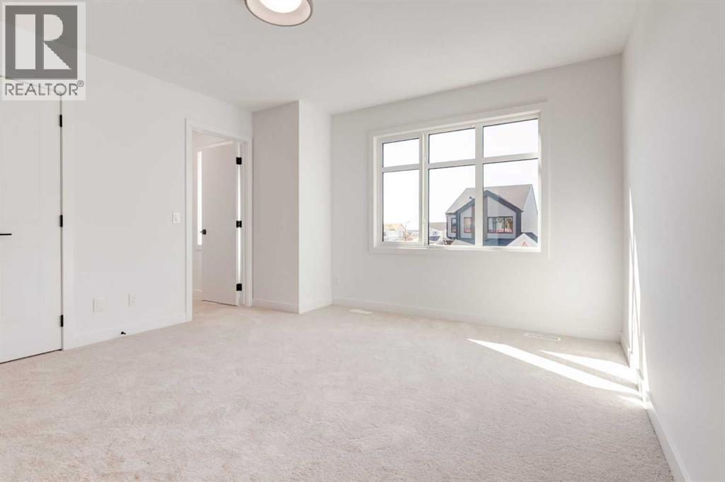 Photo 18 of 96 Heartwood Lane Se, Calgary AB