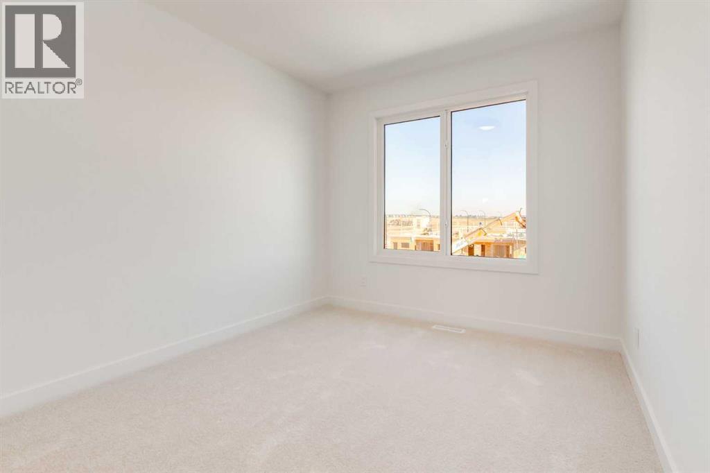 Photo 26 of 96 Heartwood Lane Se, Calgary AB