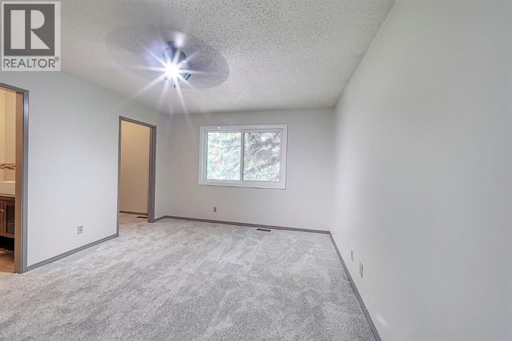 Photo 29 of 11147 Southdale Road Sw, Calgary AB