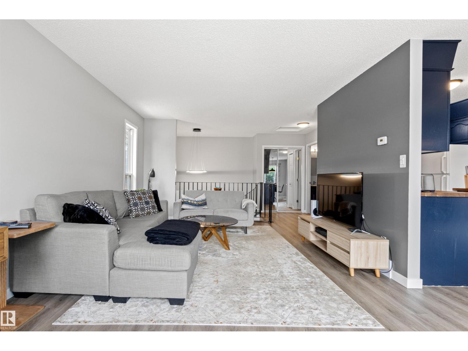 Photo 12 of 2 8314 81 Av Nw, Edmonton AB