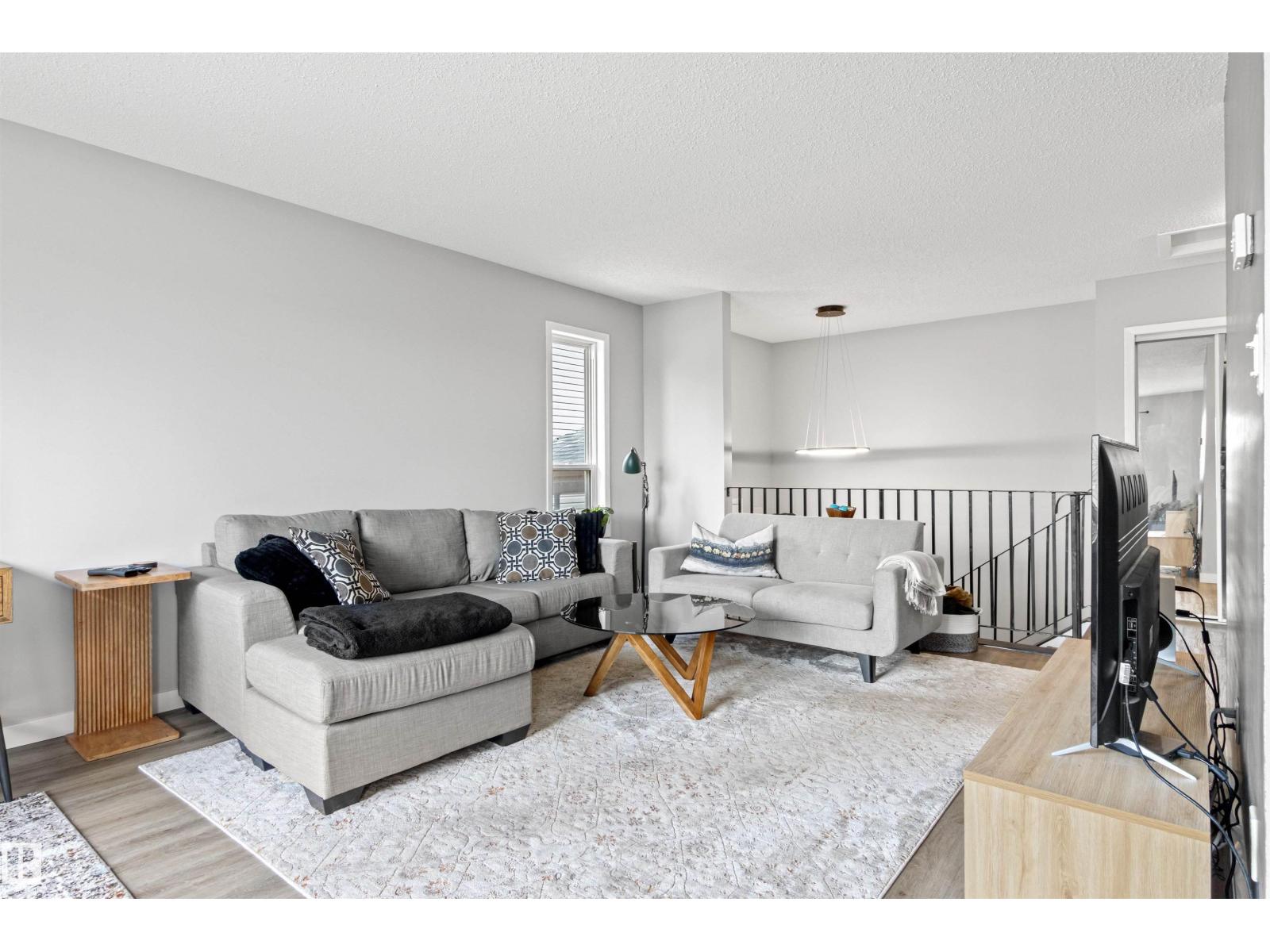 Photo 10 of 2 8314 81 Av Nw, Edmonton AB