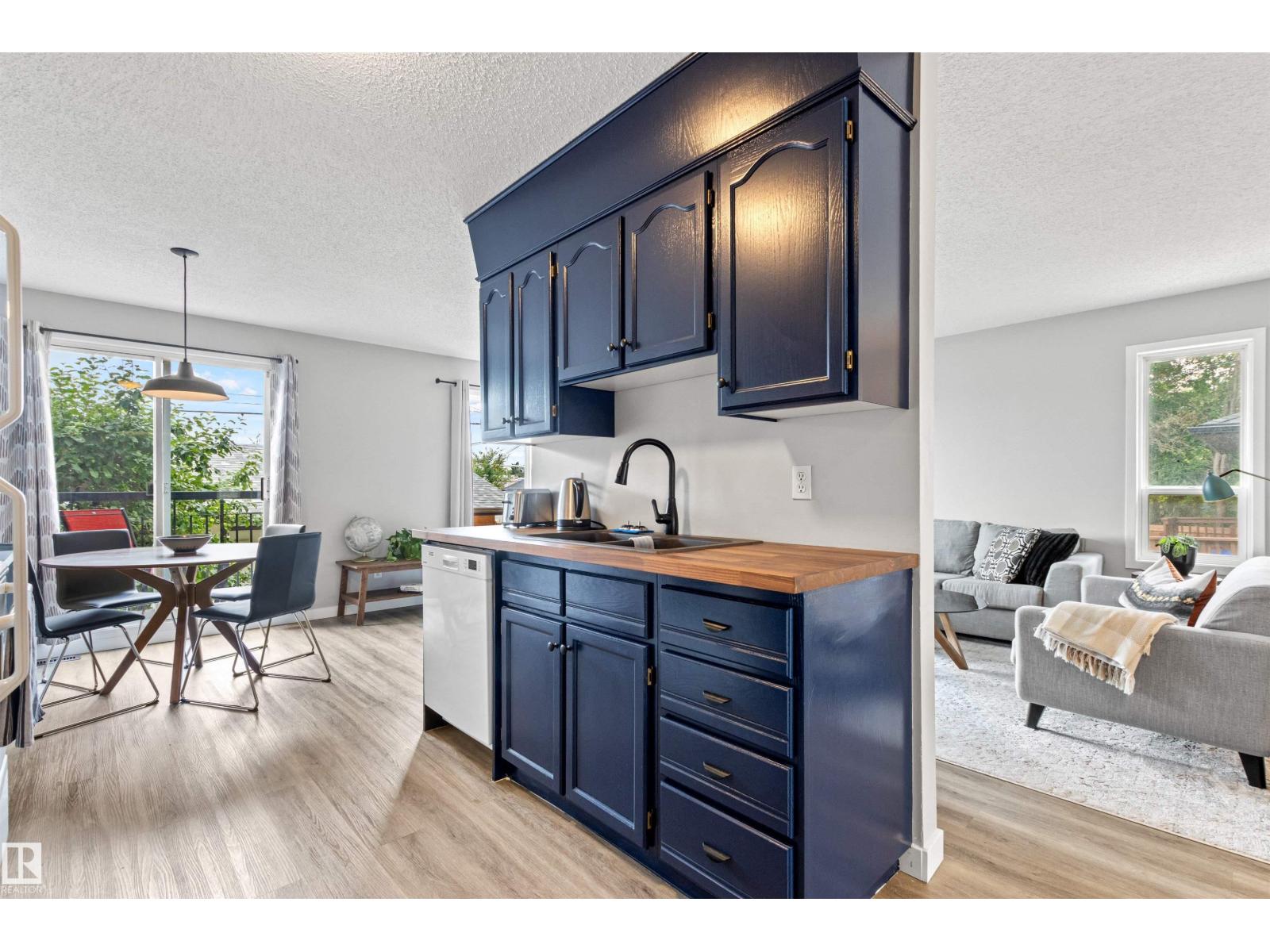 Photo 28 of 2 8314 81 Av Nw, Edmonton AB
