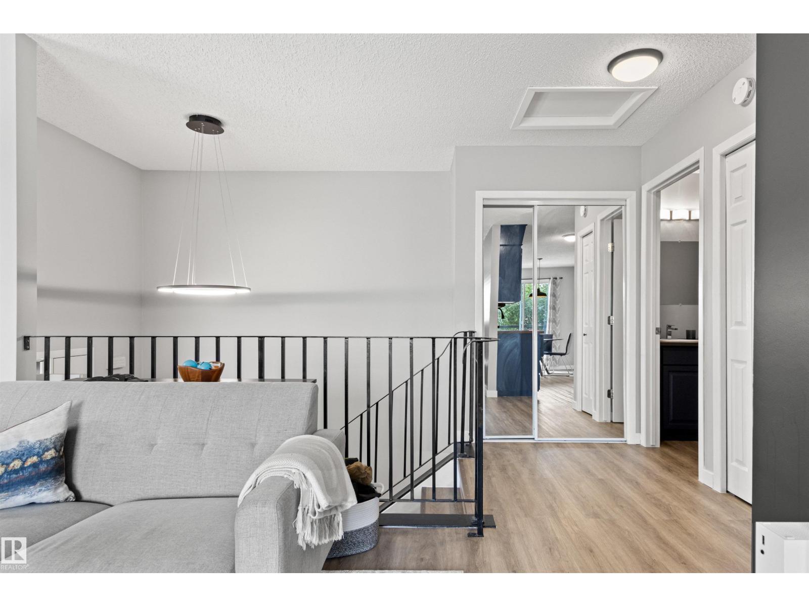 Photo 9 of 2 8314 81 Av Nw, Edmonton AB
