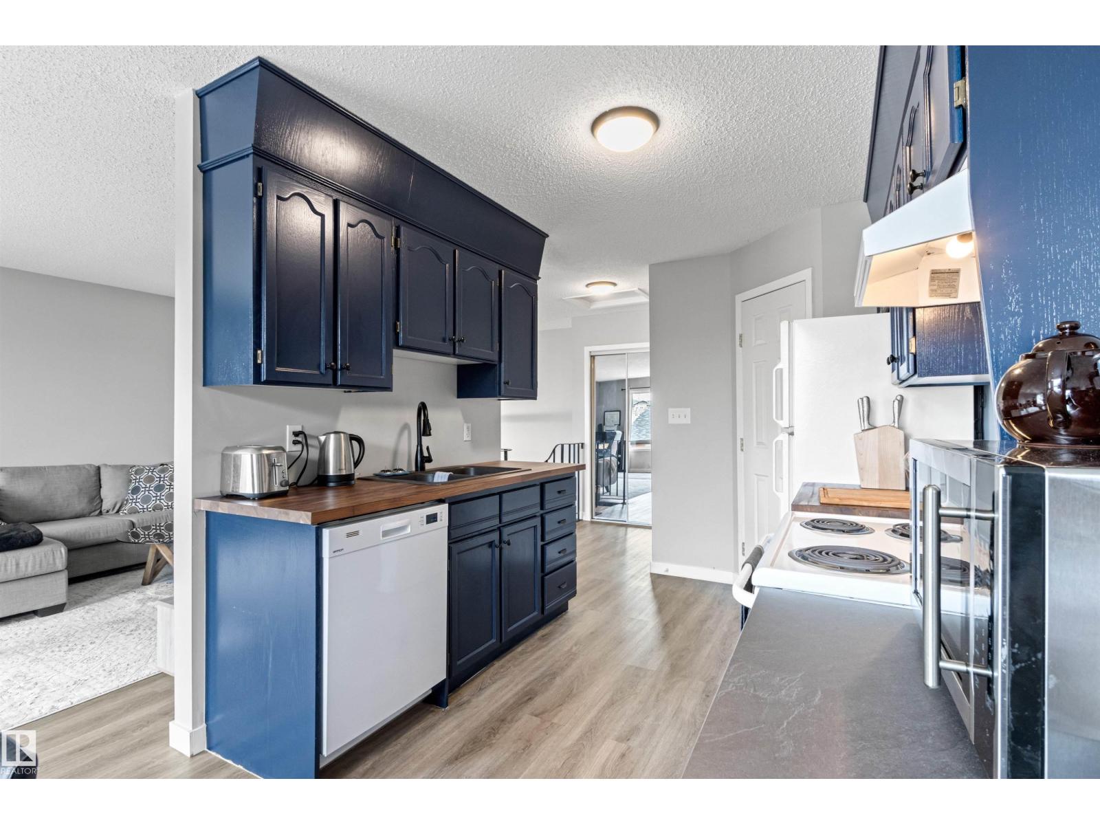 Photo 24 of 2 8314 81 Av Nw, Edmonton AB