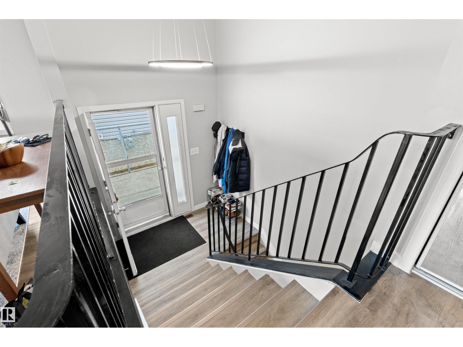 Photo 4 of 2 8314 81 Av Nw, Edmonton AB