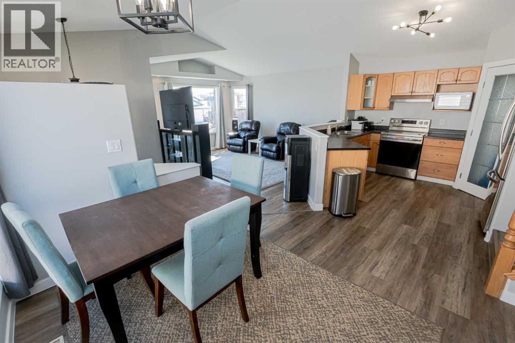 Photo 3 of 10746 72 Avenue, Grande Prairie AB