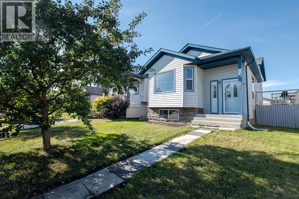Photo 1 of 10746 72 Avenue, Grande Prairie AB