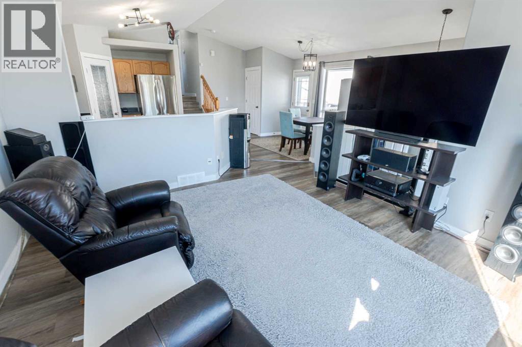 Photo 8 of 10746 72 Avenue, Grande Prairie AB