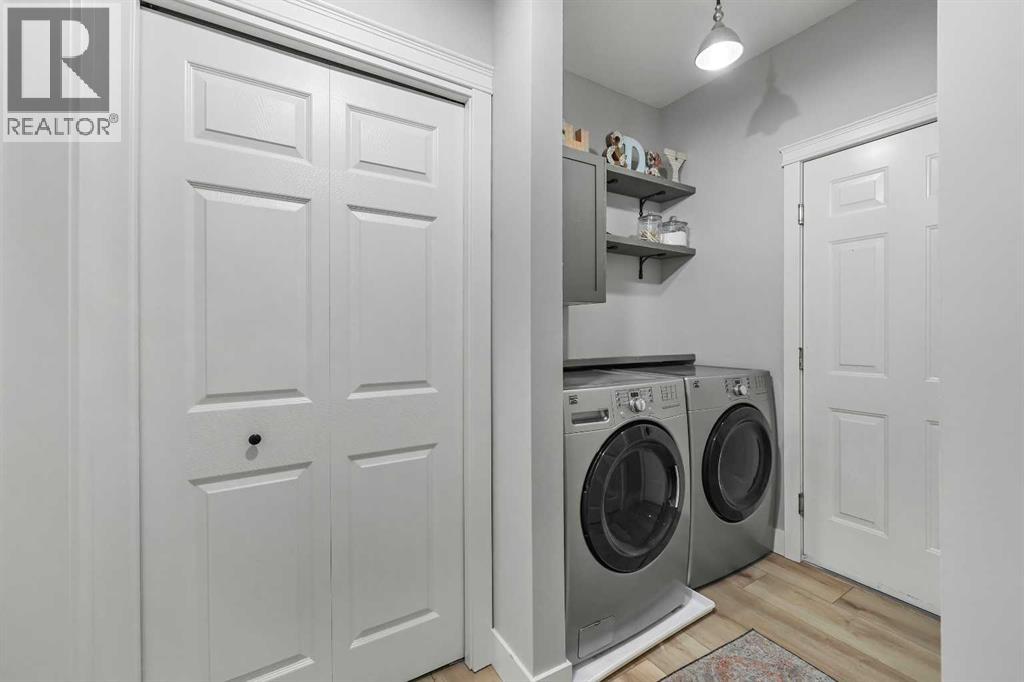 Photo 19 of 37 Coopers Close Sw, Airdrie AB