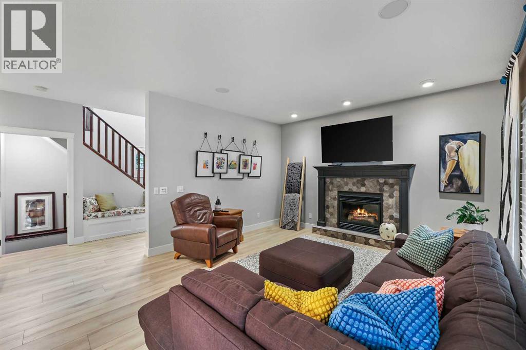 Photo 11 of 37 Coopers Close Sw, Airdrie AB