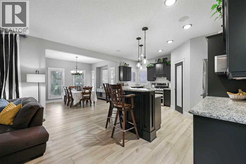 Photo 4 of 37 Coopers Close Sw, Airdrie AB
