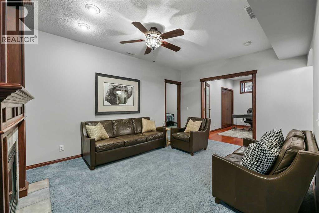 Photo 37 of 37 Coopers Close Sw, Airdrie AB