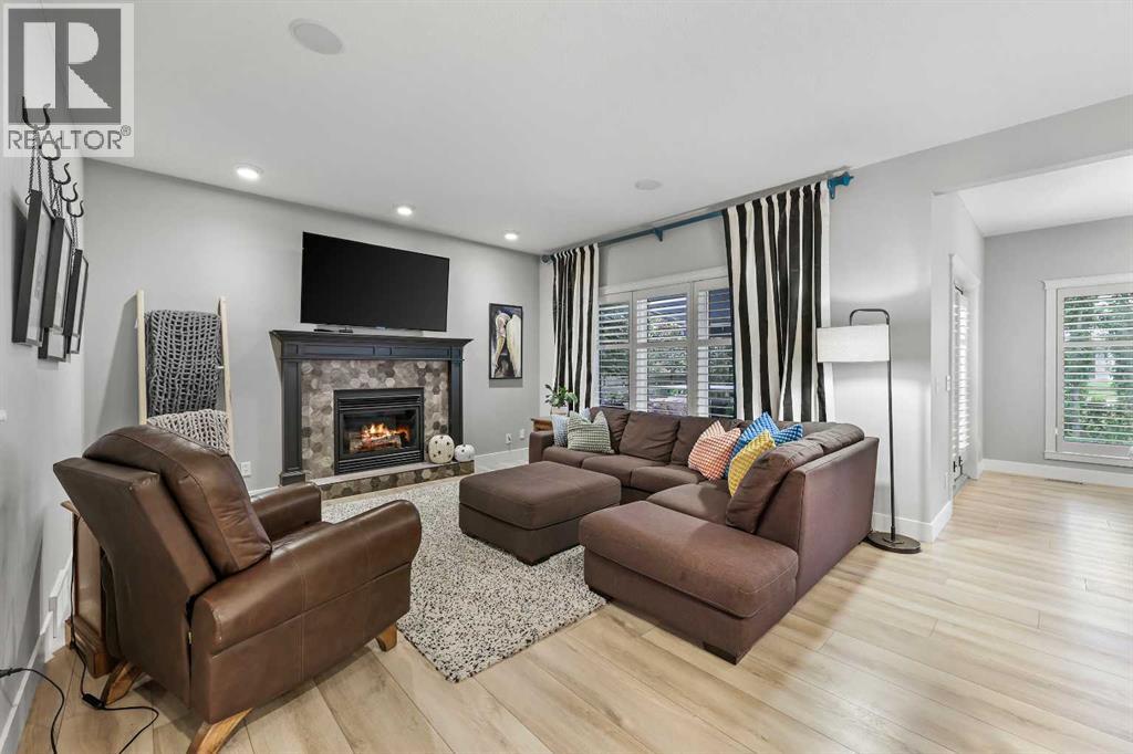 Photo 10 of 37 Coopers Close Sw, Airdrie AB
