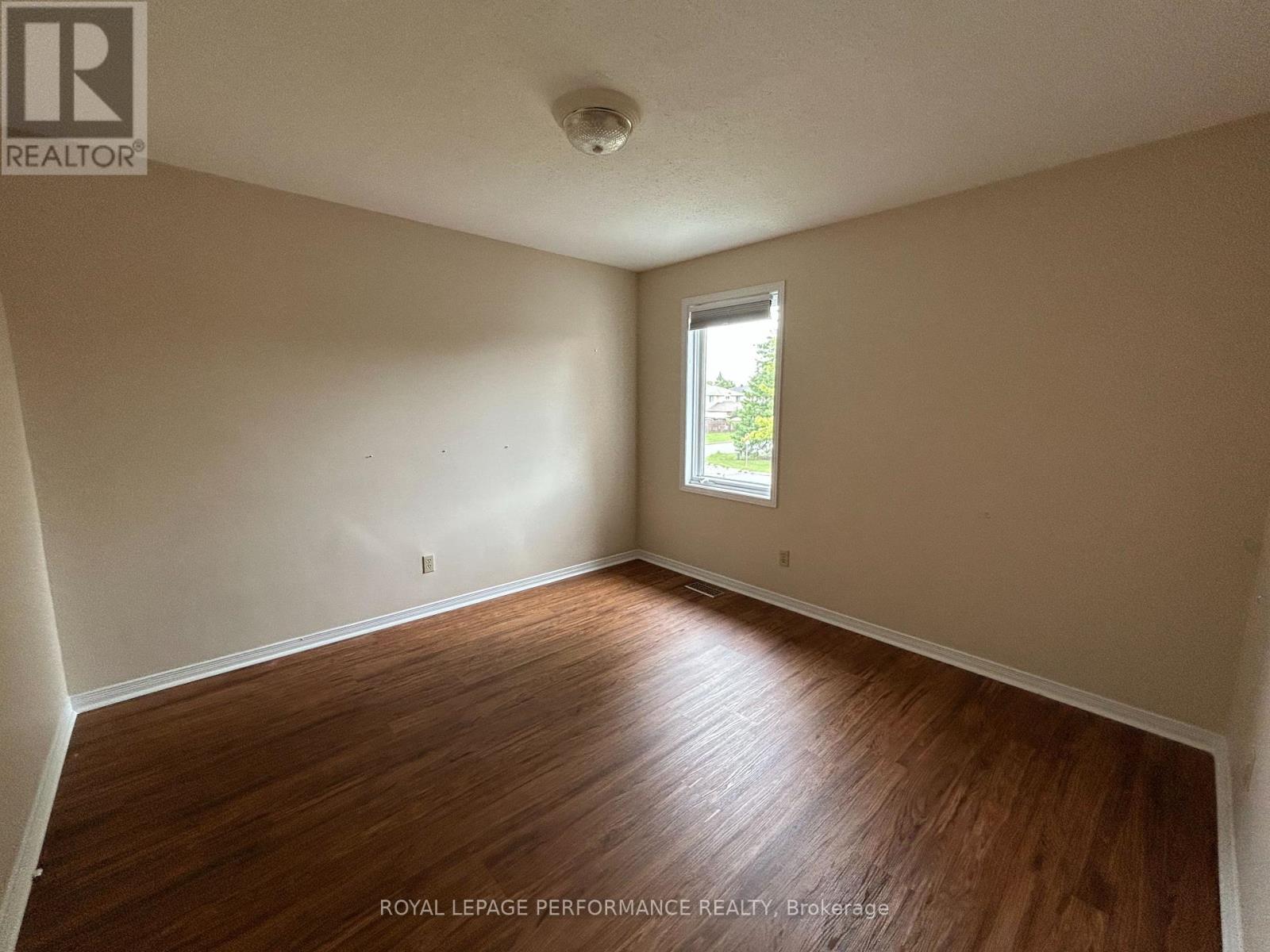 Photo 16 of 461 Princess Louise Drive, Ottawa ON