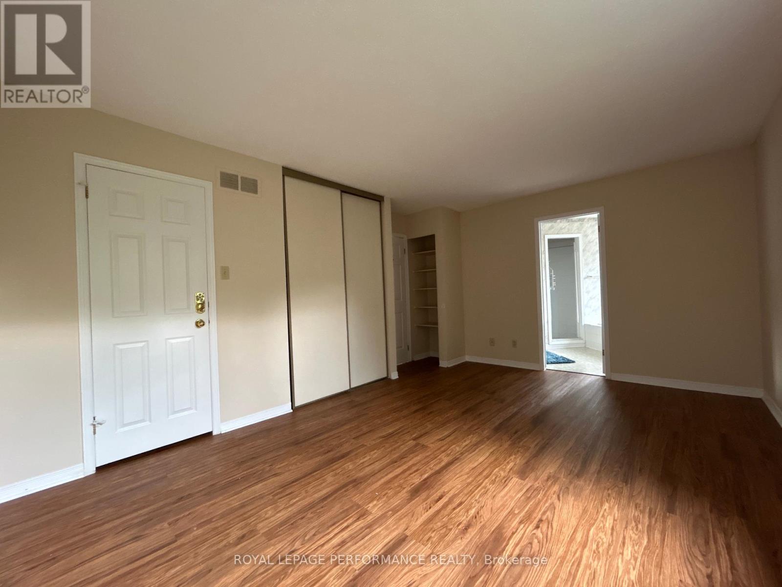 Photo 17 of 461 Princess Louise Drive, Ottawa ON