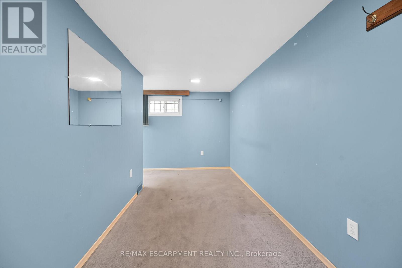 Photo 32 of 31 Belair Drive, Hamilton ON
