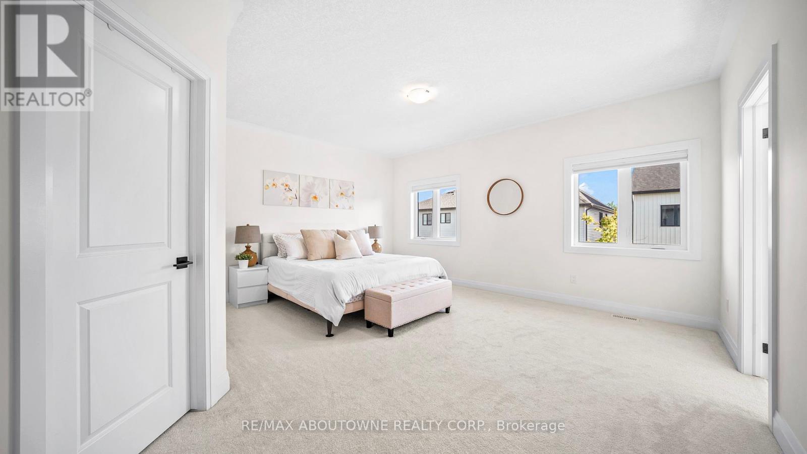 Photo 20 of 27 Jacob Detweiller Drive, Kitchener ON