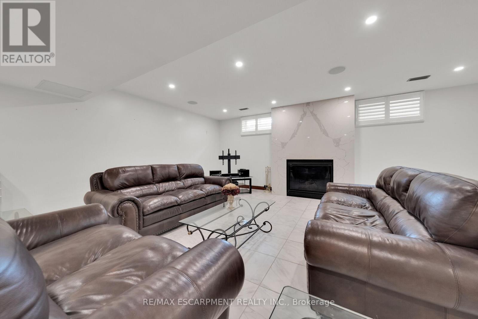 Photo 30 of 117 Christopher Drive, Hamilton ON