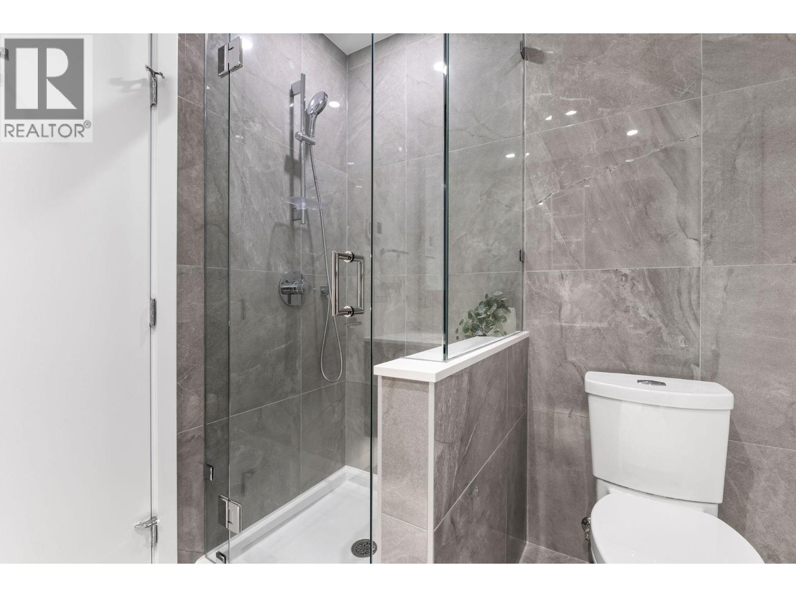 Photo 17 of 3903 680 Quayside Drive, New Westminster BC