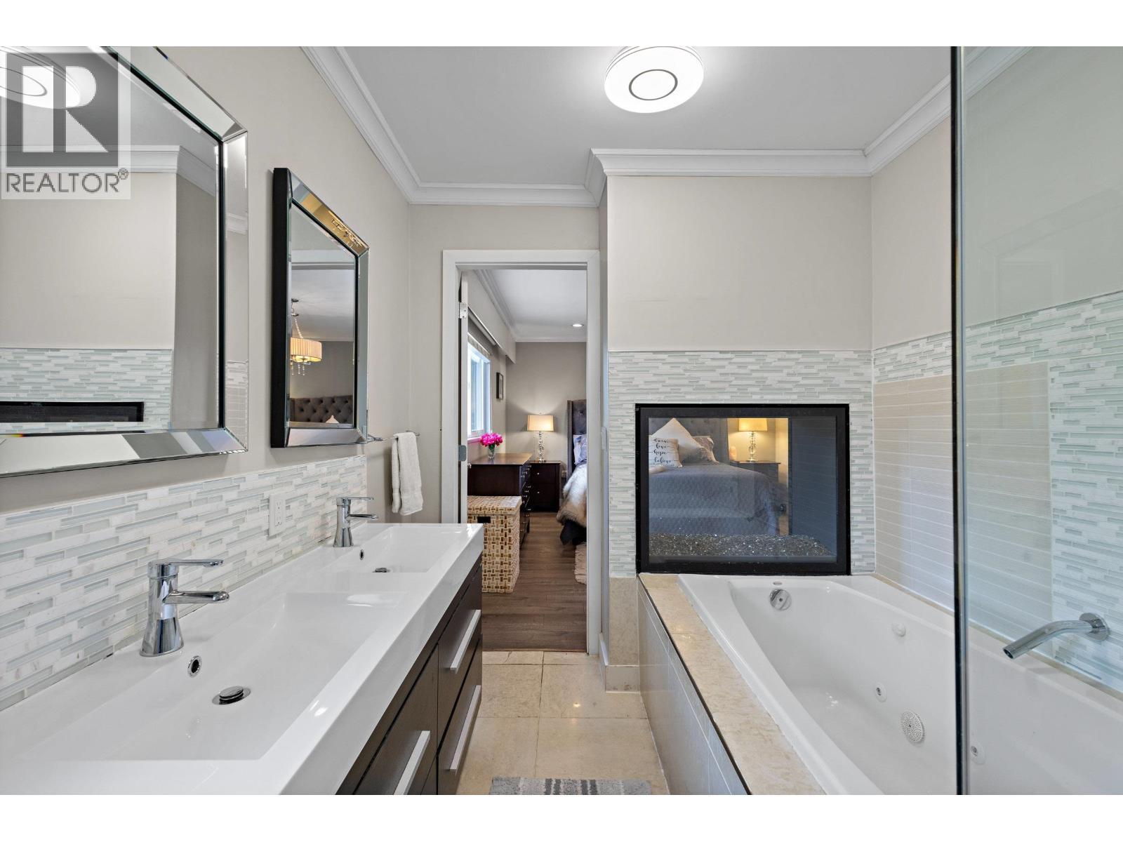 Photo 16 of 629 Thompson Avenue, Coquitlam BC